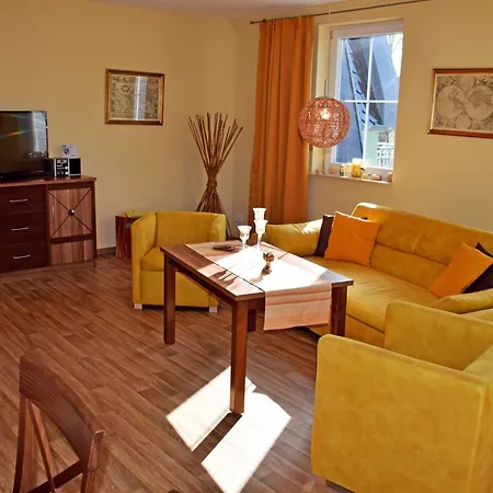 Lejlighed Gutshaus_appartements Mit Kamin_ S Coldevitz